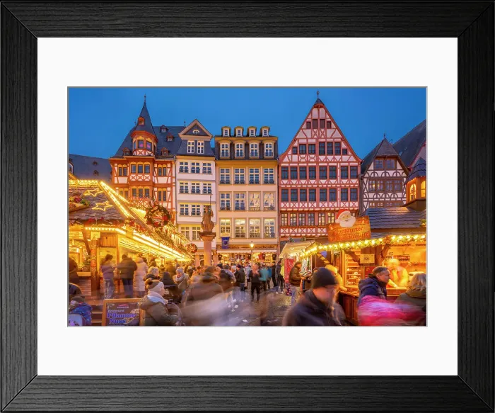 Framed Print : View of Christmas Market on Roemerberg Square at dusk, Frankfurt am Main, Hesse, Germany, Europe Framed Print : View of Christmas Market on Roemerberg Square at dusk, Frankfurt am Main, Hesse, Germany, Europe