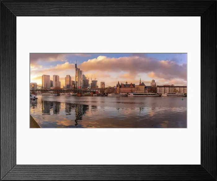 Framed Print : View of city skyline and River Main at sunset, Frankfurt am Main, Hesse, Germany, Europe Framed Print : View of city skyline and River Main at sunset, Frankfurt am Main, Hesse, Germany, Europe