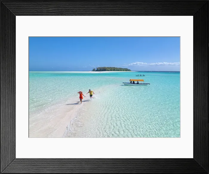 Framed Print : Cheerful man and woman having fun chasing each others on a tropical beach, aerial view, Zanzibar, Tanzania, East Africa, Africa Framed Print : Cheerful man and woman having fun chasing each others on a tropical beach, aerial view, Zanzibar, Tanzania, East Africa, Africa
