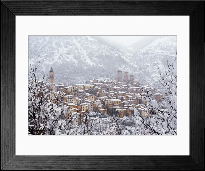 Framed Print : View of the village and the castle of Pacentro under heavy snowfall, Maiella National Park, L'Aquila province, Abruzzo, Italy, Europe Framed Print : View of the village and the castle of Pacentro under heavy snowfall, Maiella National Park, L'Aquila province, Abruzzo, Italy, Europe