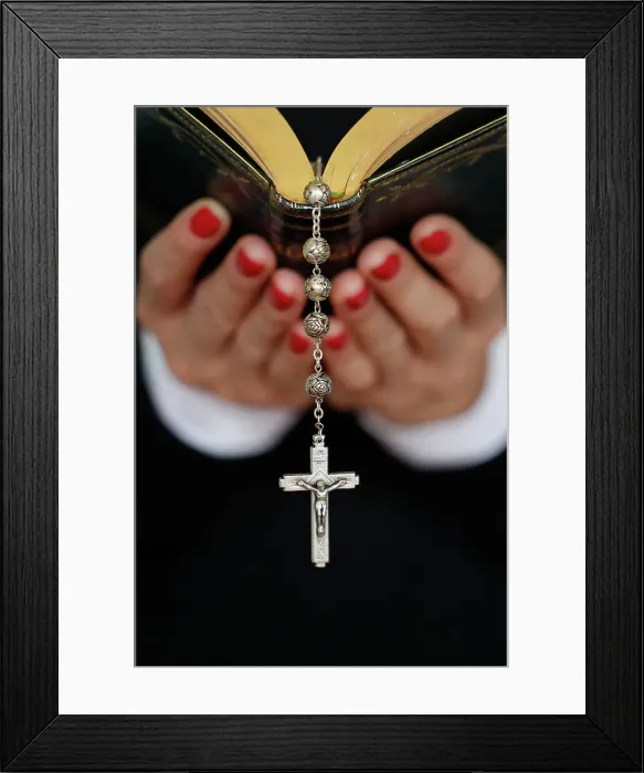 Framed Print : Woman reading the Bible, close up on vintage rosary with crucifix, Faith and religion, France, Europe Framed Print : Woman reading the Bible, close up on vintage rosary with crucifix, Faith and religion, France, Europe