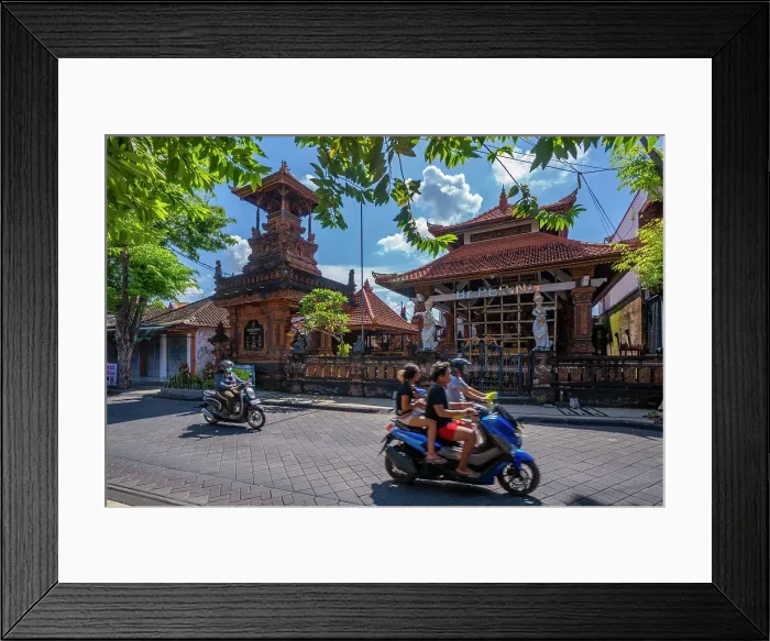 Framed Print : View of temple on street in Kuta, Kuta, Bali, Indonesia, South East Asia, Asia Framed Print : View of temple on street in Kuta, Kuta, Bali, Indonesia, South East Asia, Asia