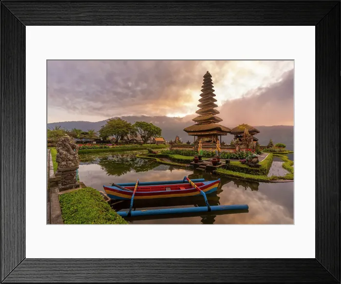 Framed Print : View of Ulun Danu Beratan temple on Lake Bratan at sunrise, Bali, Indonesia, South East Asia, Asia Framed Print : View of Ulun Danu Beratan temple on Lake Bratan at sunrise, Bali, Indonesia, South East Asia, Asia