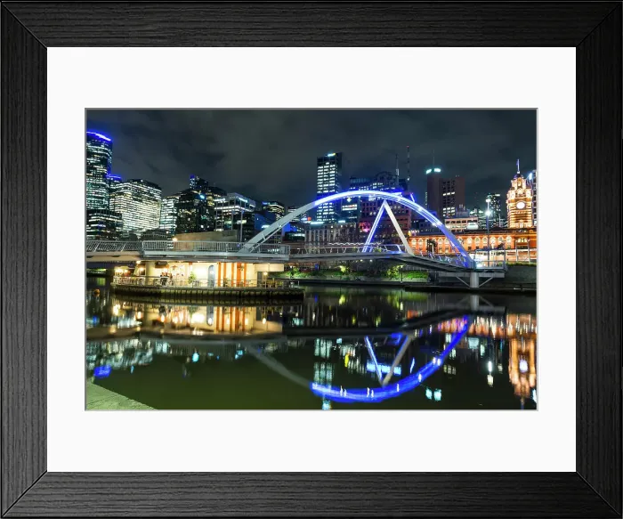 Framed Print : Evan Walker Bridge, and Flinders Street Station along Yarra River, City of Melbourne at twillight, Victoria, Australia, Pacific Framed Print : Evan Walker Bridge, and Flinders Street Station along Yarra River, City of Melbourne at twillight, Victoria, Australia, Pacific