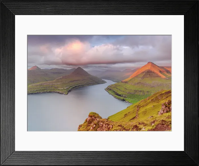 Framed Print : Pink sunrise over mountains and cliffs along Funningur fjord, Eysturoy Island, Faroe Islands, Denmark, Europe Framed Print : Pink sunrise over mountains and cliffs along Funningur fjord, Eysturoy Island, Faroe Islands, Denmark, Europe