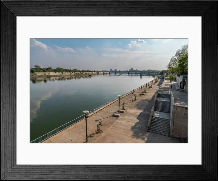 Framed Print : Sabamati riverfront, UNESCO World Heritage Site, Ahmedabad, Gujarat, India, Asia Framed Print : Sabamati riverfront, UNESCO World Heritage Site, Ahmedabad, Gujarat, India, Asia