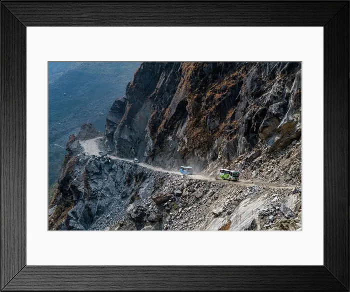 Framed Print : Highway through the Himalaya to Jomsom, Nepal, Asia Framed Print : Highway through the Himalaya to Jomsom, Nepal, Asia