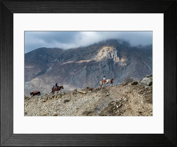 Framed Print : Horse riders on their way to the Vishnu Temple, Muktinath valley, Kingdom of Mustang, Himalayas, Nepal, Asia Framed Print : Horse riders on their way to the Vishnu Temple, Muktinath valley, Kingdom of Mustang, Himalayas, Nepal, Asia