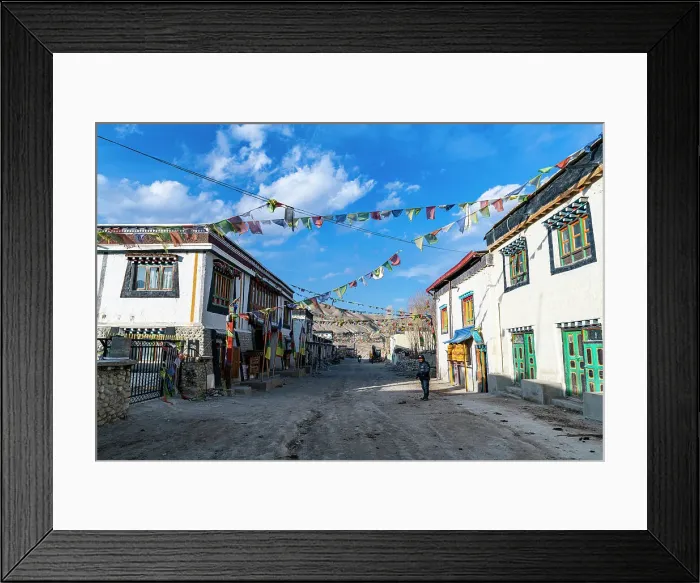 Framed Print : Tibetan houses in Lo Manthang, capital of the Kingdom of Mustang, Himalayas, Nepal, Asia Framed Print : Tibetan houses in Lo Manthang, capital of the Kingdom of Mustang, Himalayas, Nepal, Asia