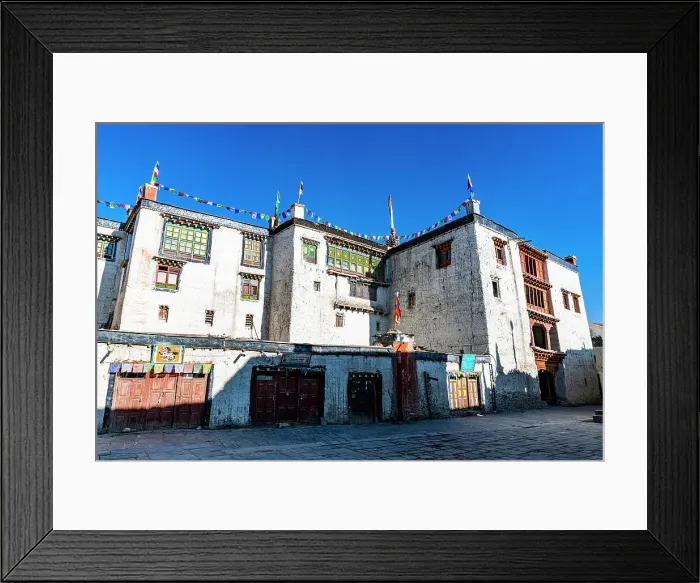 Framed Print : Old royal palace in the walled historic centre, Lo Manthang, Kingdom of Mustang, Himalayas, Nepal, Asia Framed Print : Old royal palace in the walled historic centre, Lo Manthang, Kingdom of Mustang, Himalayas, Nepal, Asia