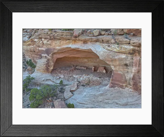 Framed Print : The haunted Massacre House Ruins in Canyon del Muerto (Canyon of the Dead), on the north end of Canyon De Chelly, site of a Navajo massacre by Spanish Soldiers in 1825, Arizona, United States of America, North America Framed Print : The haunted Massacre House Ruins in Canyon del Muerto (Canyon of the Dead), on the north end of Canyon De Chelly, site of a Navajo massacre by Spanish Soldiers in 1825, Arizona, United States of America, North America