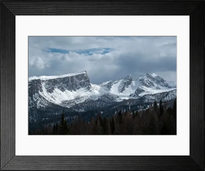 Framed Print : Dolomites of Cortina D'Ampezzo covered by snow on a sunny day with clouds, Belluno, Italy, Europe Framed Print : Dolomites of Cortina D'Ampezzo covered by snow on a sunny day with clouds, Belluno, Italy, Europe