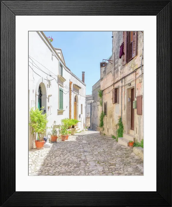 Framed Print : Narrow cobbled street in the old town of Matera, Basilicata, Italy, Europe Framed Print : Narrow cobbled street in the old town of Matera, Basilicata, Italy, Europe