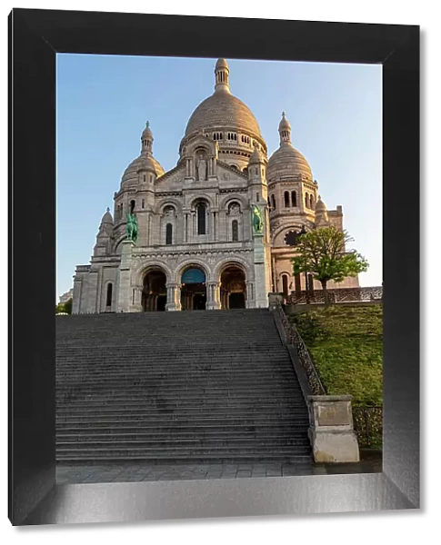The Basilica of Sacre Coeur de Montmartre, Montmartre, Paris, France, Europe