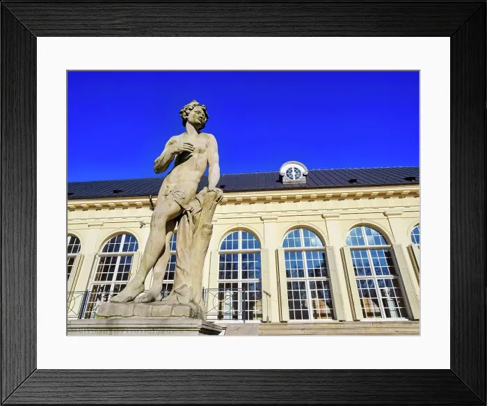 Framed Print : Apollo Sculpture in front of the Old Orangery, Lazienki Park (Royal Baths Park), Warsaw, Masovian Voivodeship, Poland, Europe Framed Print : Apollo Sculpture in front of the Old Orangery, Lazienki Park (Royal Baths Park), Warsaw, Masovian Voivodeship, Poland, Europe