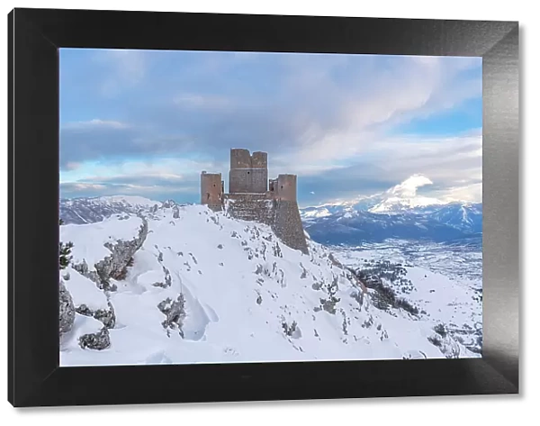 Winter view of Rocca Calascio castle after heavy snowfall, Rocca Calascio, Gran Sasso and Monti della Laga National Park, L'Aquila province, Abruzzo region, Apennines, Italy, Europe