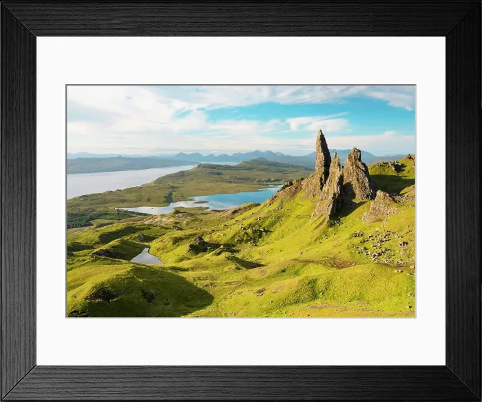 Framed Print : Classic panoramic view of the Old Man of Storr on a sunny summer day, Isle of Skye, Inner Hebrides, Scotland, United Kingdom, Europe Framed Print : Classic panoramic view of the Old Man of Storr on a sunny summer day, Isle of Skye, Inner Hebrides, Scotland, United Kingdom, Europe