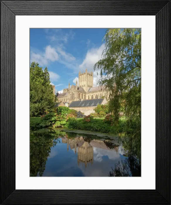Framed Print : Reflection of the Cathedral in the Moat, The Bishop's Palace, Wells, Somerset, England, United Kingdom, Europe Framed Print : Reflection of the Cathedral in the Moat, The Bishop's Palace, Wells, Somerset, England, United Kingdom, Europe
