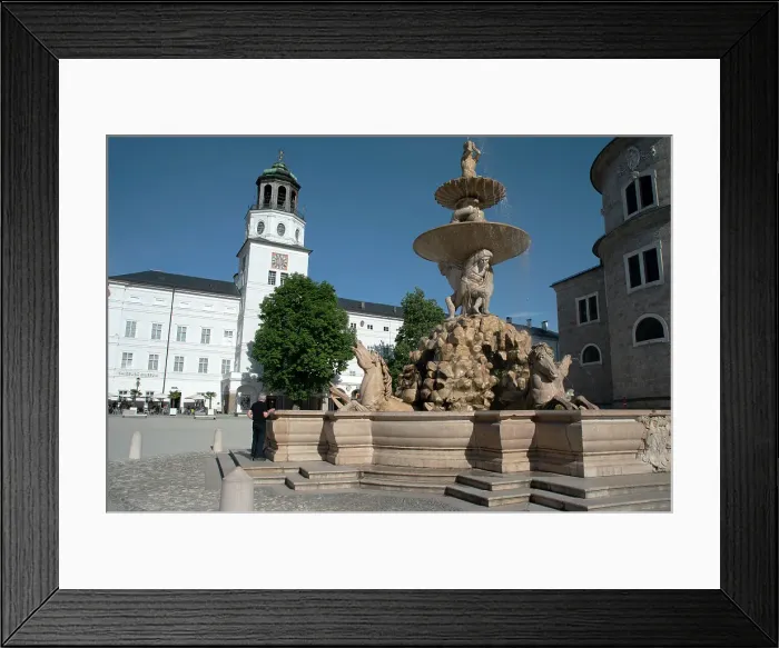 Framed Print : Residenzbrunnen (Residence Fountain), Altstadt, Salzburg, Austria, Europe Framed Print : Residenzbrunnen (Residence Fountain), Altstadt, Salzburg, Austria, Europe