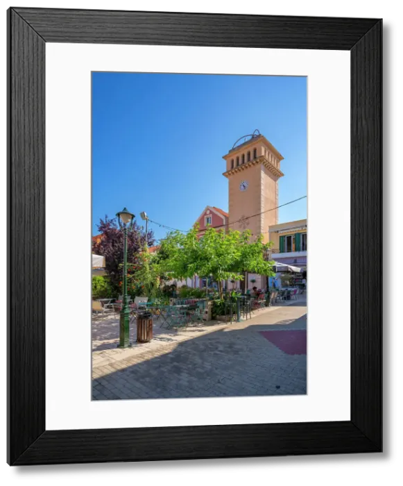 Framed Print : View of Bell Square in Argostoli, capital of Cephalonia, Argostolion, Kefalonia, Ionian Islands, Greek Islands, Greece, Europe Framed Print : View of Bell Square in Argostoli, capital of Cephalonia, Argostolion, Kefalonia, Ionian Islands, Greek Islands, Greece, Europe