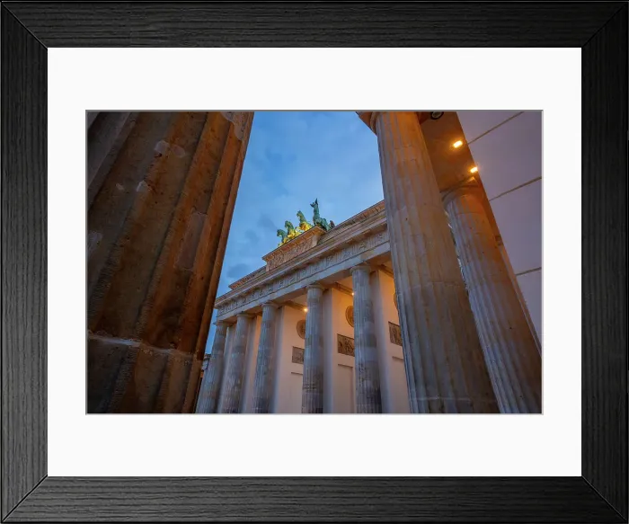 Framed Print : View of Brandenburg Gate at dusk, Pariser Square, Unter den Linden, Berlin, Germany, Europe Framed Print : View of Brandenburg Gate at dusk, Pariser Square, Unter den Linden, Berlin, Germany, Europe