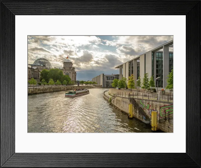 Framed Print : View of sightseeing cruise boat on River Spree and the Reichstag (German Parliament building), Mitte, Berlin, Germany, Europe Framed Print : View of sightseeing cruise boat on River Spree and the Reichstag (German Parliament building), Mitte, Berlin, Germany, Europe