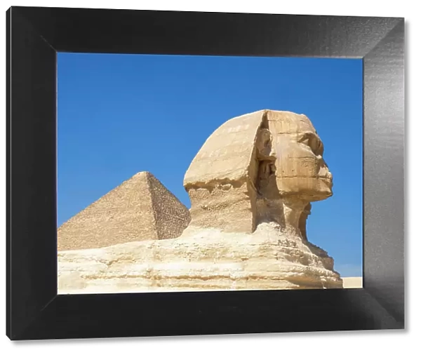 The Great Sphinx of Giza near the Great Pyramid of Giza, the oldest of the Seven Wonders of the World, UNESCO World Heritage Site, Giza, near Cairo, Egypt, North Africa Africa
