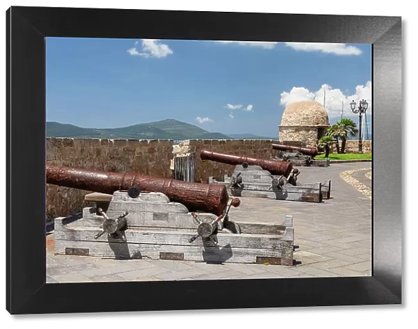 Historic cannons on the town wall of Alghero, Sassari province, Sardinia, Italy, Mediterranean, Europe