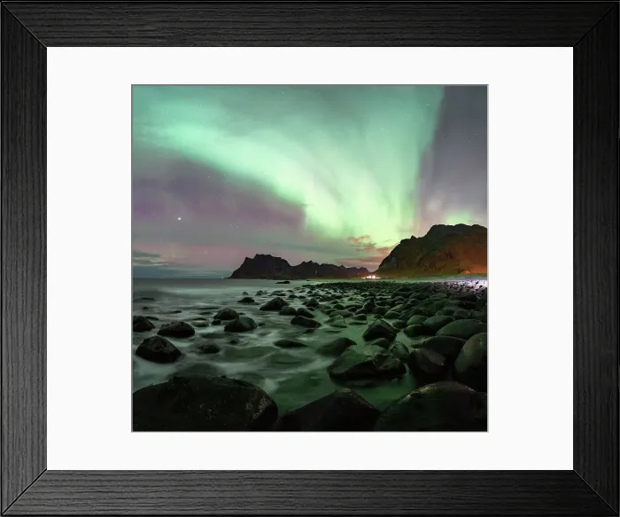 Framed Print : Waves crashing on rocks at Uttakleiv beach under the Aurora Borealis (Northern Lights), Vestvagoy, Lofoten Islands, Nordland, Norway, Scandinavia, Europe Framed Print : Waves crashing on rocks at Uttakleiv beach under the Aurora Borealis (Northern Lights), Vestvagoy, Lofoten Islands, Nordland, Norway, Scandinavia, Europe