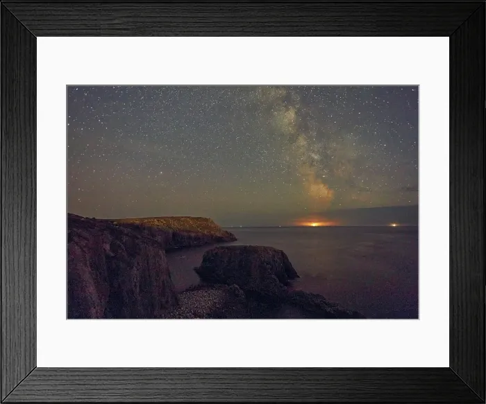 Framed Print : An autumn view of the Milky Way over the Atlantic Ocean, seen from the cliffs of Land's End, the most southwesterly point of Great Britain, Cornwall, England, United Kingdom, Europe Framed Print : An autumn view of the Milky Way over the Atlantic Ocean, seen from the cliffs of Land's End, the most southwesterly point of Great Britain, Cornwall, England, United Kingdom, Europe
