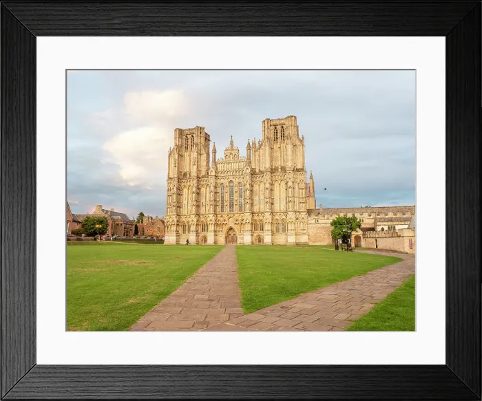 Framed Print : Evening light on the West Front, Wells Cathedral, Wells, Somerset, England, United Kingdom, Europe Framed Print : Evening light on the West Front, Wells Cathedral, Wells, Somerset, England, United Kingdom, Europe