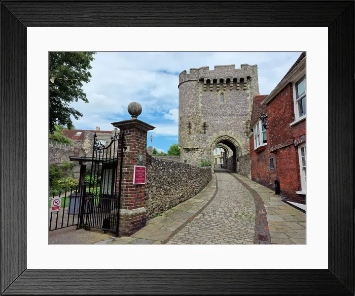 Framed Print : Castle Gate, Lewes, East Sussex, England, United Kingdom, Europe Framed Print : Castle Gate, Lewes, East Sussex, England, United Kingdom, Europe