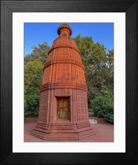 Framed Print : Temple at Goverdan ecovillage, Maharashtra, India, Asia Framed Print : Temple at Goverdan ecovillage, Maharashtra, India, Asia