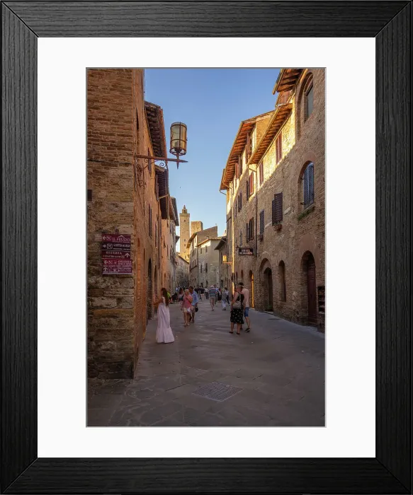 Framed Print : View of narrow street in San Gimignano, San Gimignano, Province of Siena, Tuscany, Italy, Europe