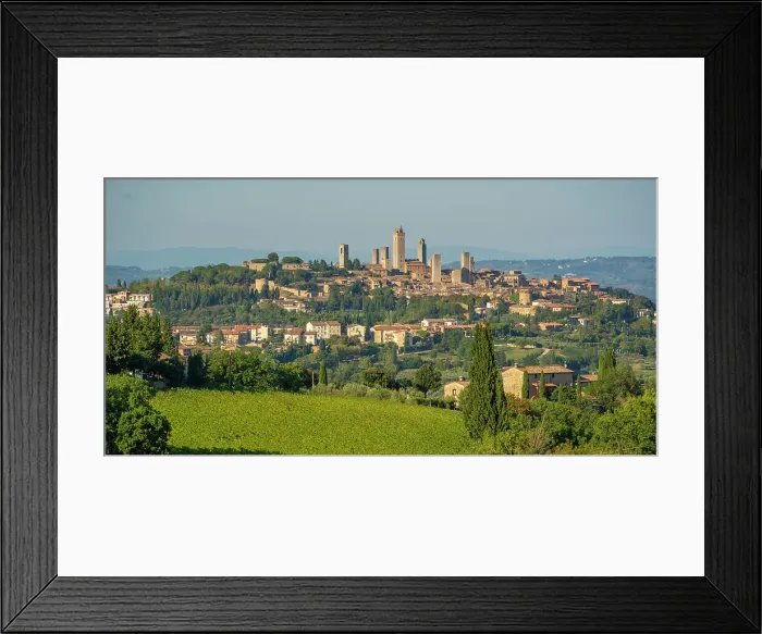 Framed Print : View of vineyards and San Gimignano skyline, San Gimignano, Province of Siena, Tuscany, Italy, Europe Framed Print : View of vineyards and San Gimignano skyline, San Gimignano, Province of Siena, Tuscany, Italy, Europe