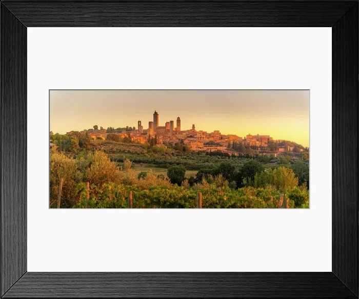 Framed Print : View of vineyards and San Gimignano at sunrise, San Gimignano, Province of Siena, Tuscany, Italy, Europe Framed Print : View of vineyards and San Gimignano at sunrise, San Gimignano, Province of Siena, Tuscany, Italy, Europe