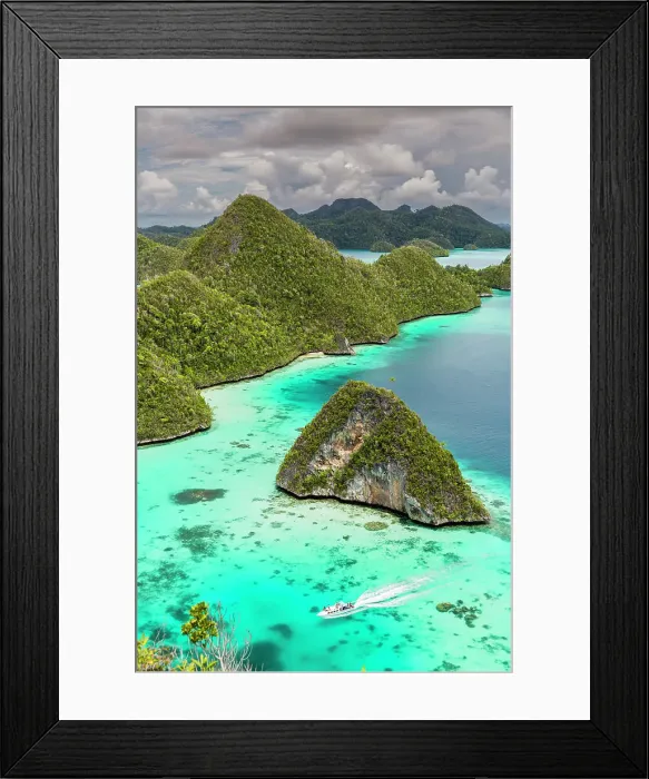 Framed Print : A view from on top of the small islets of the natural protected harbor in Wayag Bay, Raja Ampat, Indonesia, Southeast Asia, Asia Framed Print : A view from on top of the small islets of the natural protected harbor in Wayag Bay, Raja Ampat, Indonesia, Southeast Asia, Asia