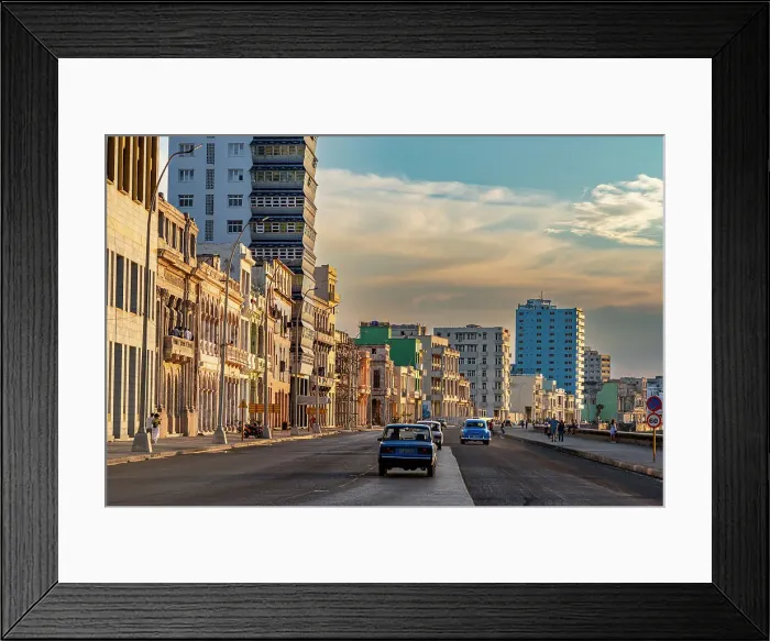Framed Print : The famous Malecon, Havana, Cuba, West Indies, Central America Framed Print : The famous Malecon, Havana, Cuba, West Indies, Central America