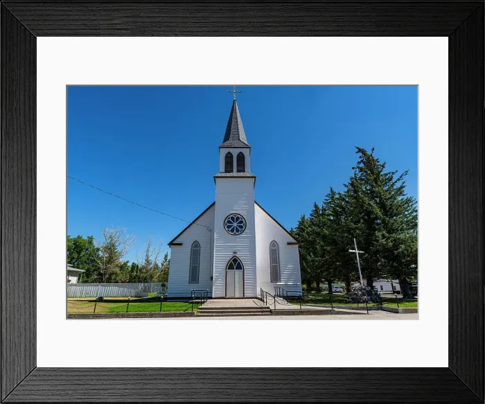 Framed Print : Old church in Fort Macleod near the UNESCO site of Head Smashed in Buffalo Jump, Alberta, Canada, North America Framed Print : Old church in Fort Macleod near the UNESCO site of Head Smashed in Buffalo Jump, Alberta, Canada, North America