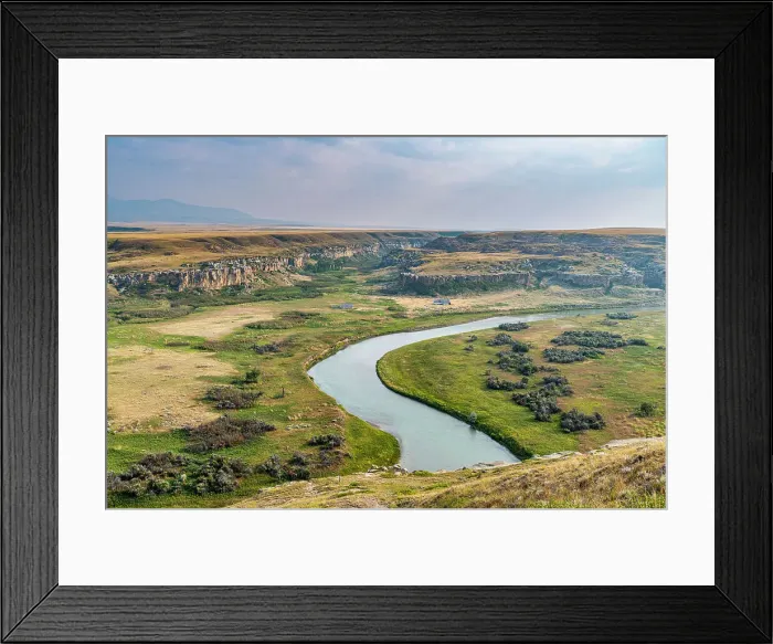 Framed Print : Milk River running through the Writing-on-Stone Provincial Park, UNESCO World Heritage Site, Alberta, Canada, North America Framed Print : Milk River running through the Writing-on-Stone Provincial Park, UNESCO World Heritage Site, Alberta, Canada, North America