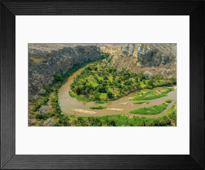 Framed Print : Aerial of the horseshoe bend of the Rio Cubal Canyon, Angola, Africa Framed Print : Aerial of the horseshoe bend of the Rio Cubal Canyon, Angola, Africa