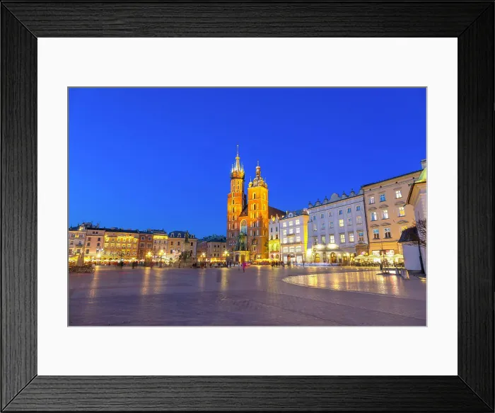 Framed Print : Main Market Square, St. Mary's Basilica, UNESCO World Heritage Site, Krakow, Poland, Europe Framed Print : Main Market Square, St. Mary's Basilica, UNESCO World Heritage Site, Krakow, Poland, Europe