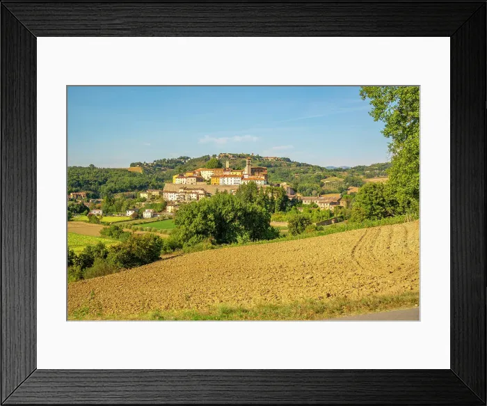 Framed Print : View of Monterchi and surrounding countryside, Province of Arezzo, Tuscany, Italy, Europe Framed Print : View of Monterchi and surrounding countryside, Province of Arezzo, Tuscany, Italy, Europe