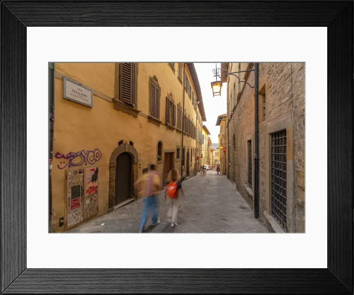 Framed Print : View of narrow street near Arezzo Cathedral, Arezzo, Province of Arezzo, Tuscany, Italy, Europe Framed Print : View of narrow street near Arezzo Cathedral, Arezzo, Province of Arezzo, Tuscany, Italy, Europe