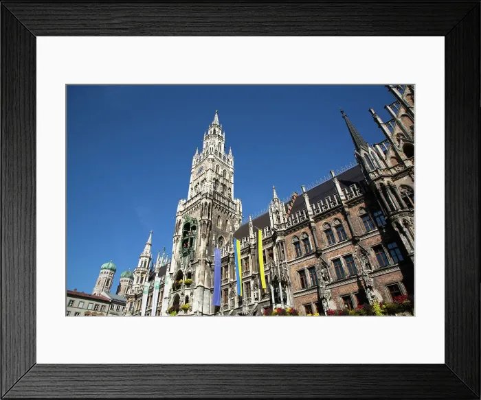 Framed Print : New Town Hall, Marienplatz (Plaza) (Square), Old Town, Munich, Bavaria, Germany, Europe Framed Print : New Town Hall, Marienplatz (Plaza) (Square), Old Town, Munich, Bavaria, Germany, Europe