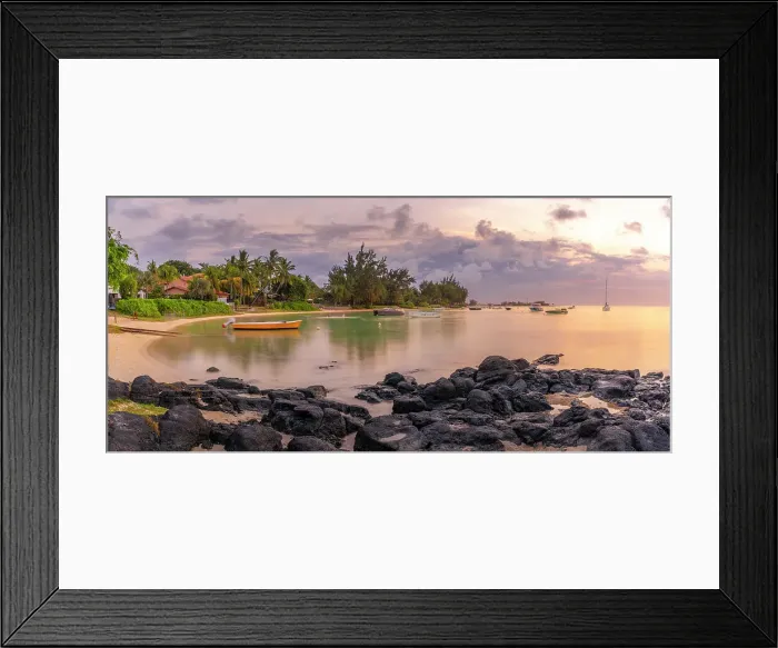 Framed Print : View of beach and Indian Ocean at sunset in Cap Malheureux, Mauritius, Indian Ocean, Africa Framed Print : View of beach and Indian Ocean at sunset in Cap Malheureux, Mauritius, Indian Ocean, Africa