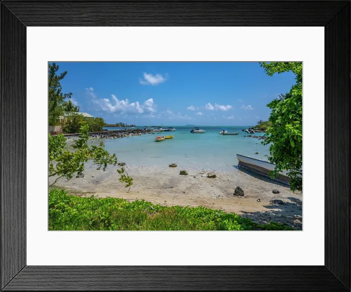 Framed Print : View of beach and turquoise Indian Ocean on sunny day near Poste Lafayette, Mauritius, Indian Ocean, Africa Framed Print : View of beach and turquoise Indian Ocean on sunny day near Poste Lafayette, Mauritius, Indian Ocean, Africa