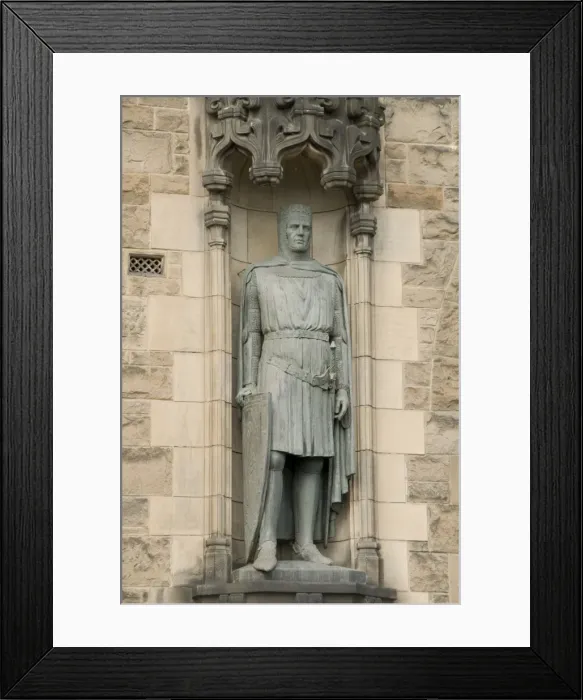 Framed Print : DMaca007. Statue of Robert the Bruce at entrance to Edinburgh Castle Framed Print : DMaca007. Statue of Robert the Bruce at entrance to Edinburgh Castle