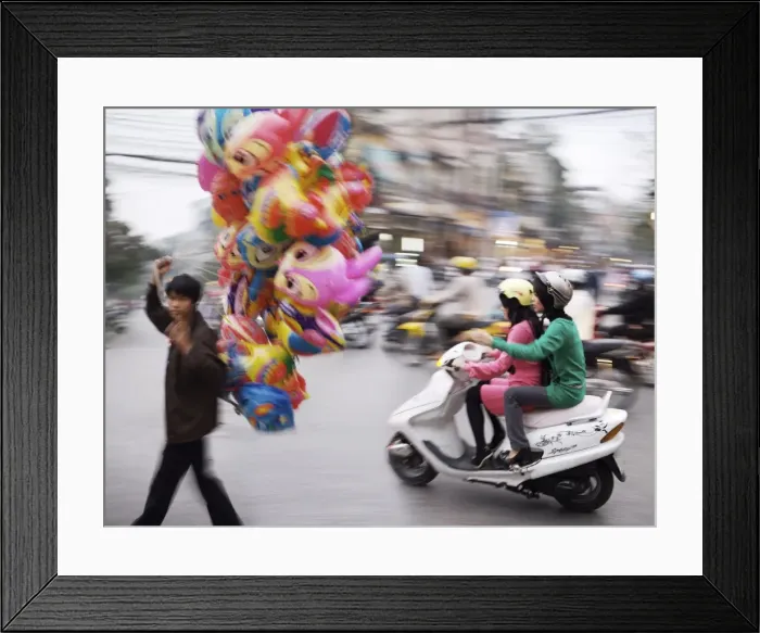 Framed Print : Man selling Balloons, Hanoi, Vietnam, Indochina, Southeast Asia, Asia