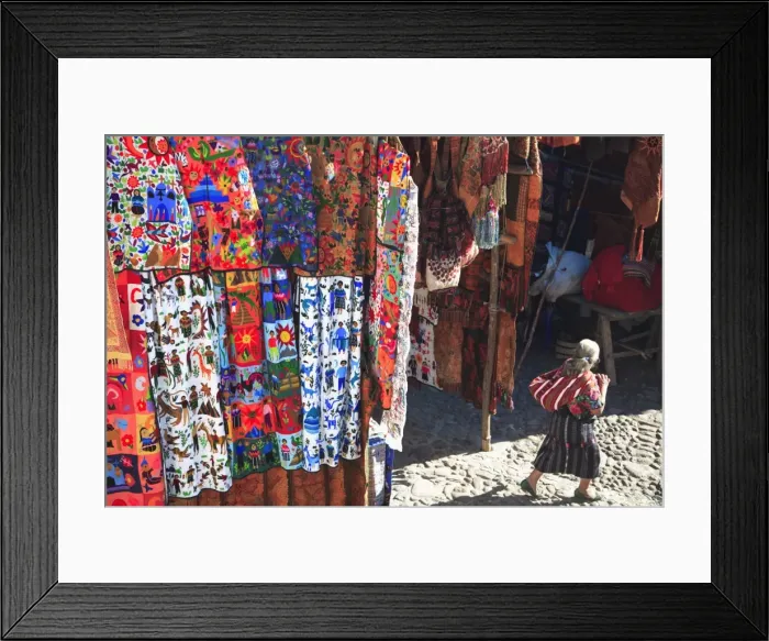 Framed Print : GU70742. Market, Chichicastenango, Guatemala, Central America Framed Print : GU70742. Market, Chichicastenango, Guatemala, Central America